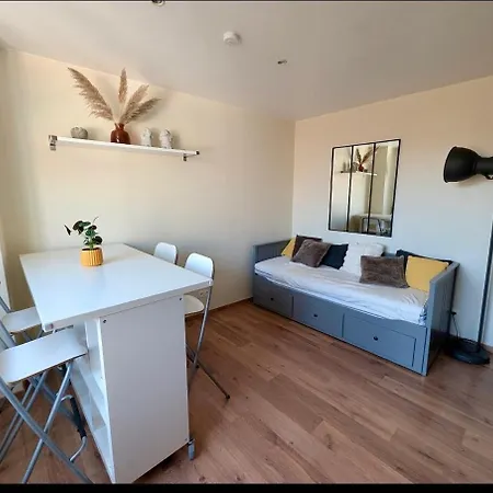 Les Garennes A Deux Pas De La Et Du Centre Ville, Menage Inclus شقة ويميرو